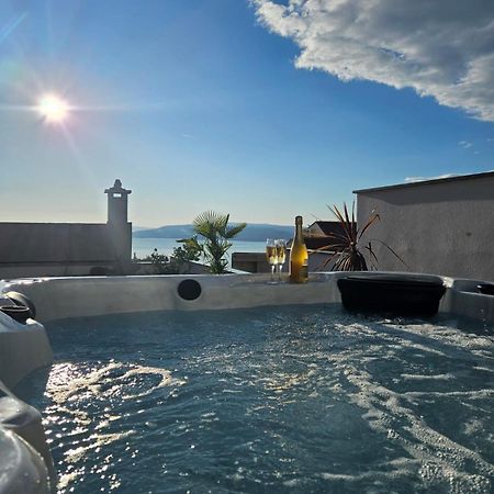 Apartman Koko With Private Jacuzzi Makarska Ngoại thất bức ảnh