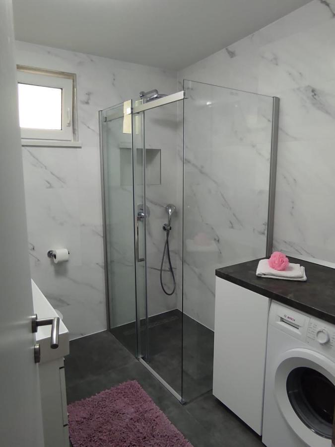 Apartman Koko With Private Jacuzzi Makarska Ngoại thất bức ảnh