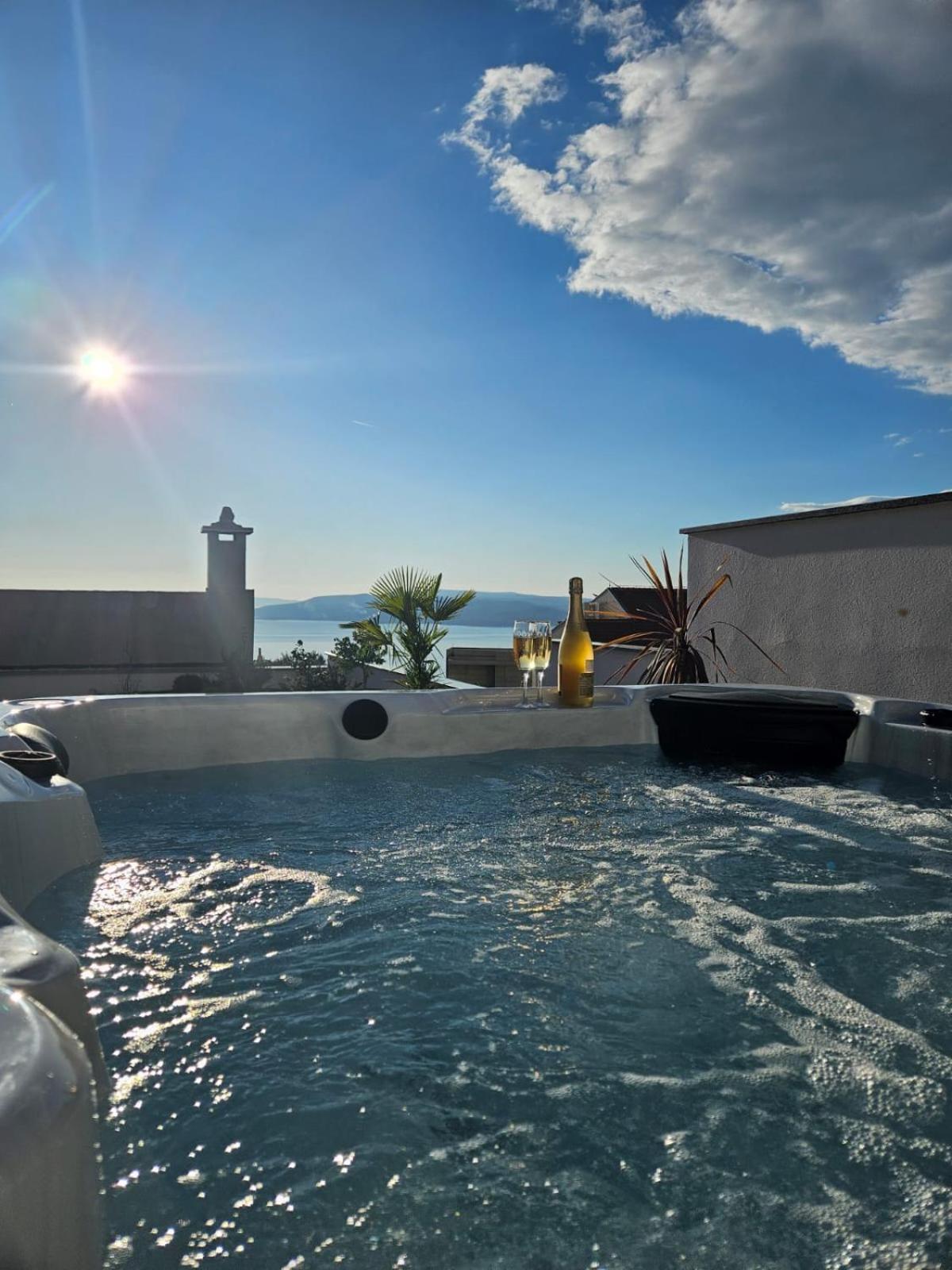 Apartman Koko With Private Jacuzzi Makarska Ngoại thất bức ảnh