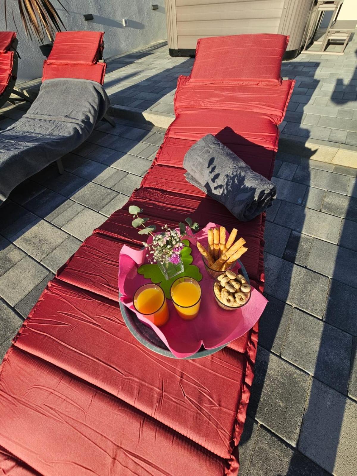 Apartman Koko With Private Jacuzzi Makarska Ngoại thất bức ảnh