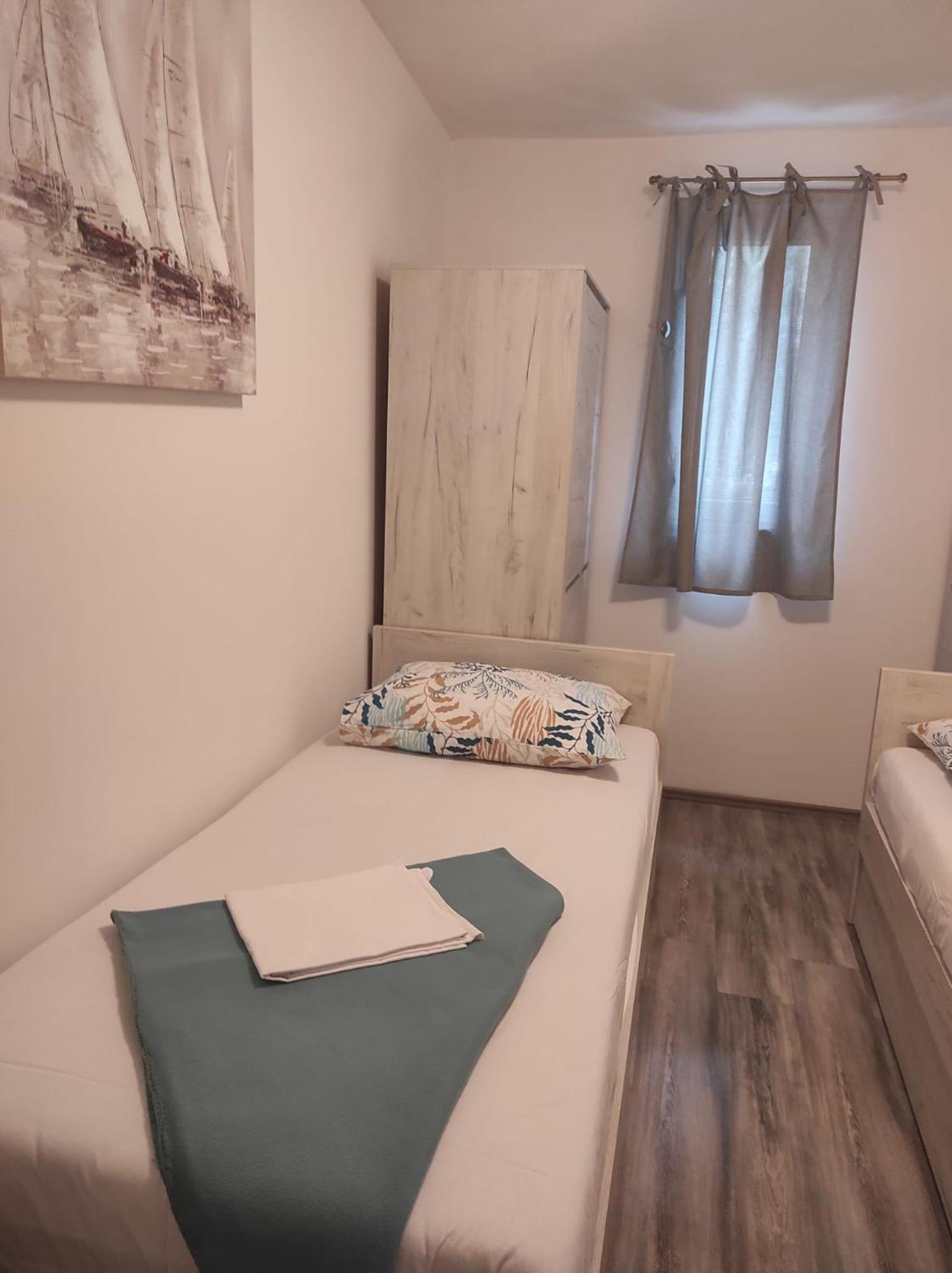 Apartman Koko With Private Jacuzzi Makarska Ngoại thất bức ảnh