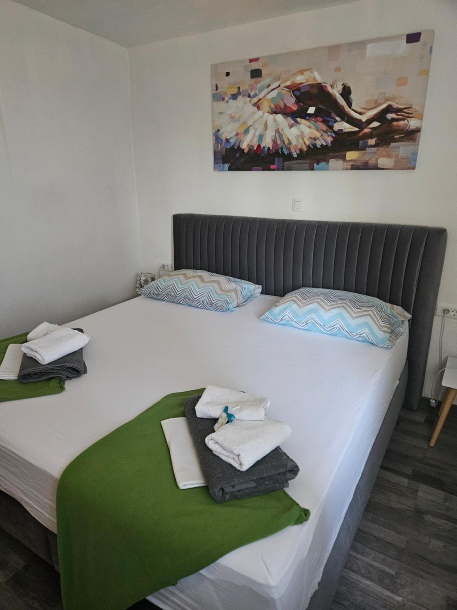 Apartman Koko With Private Jacuzzi Makarska Ngoại thất bức ảnh