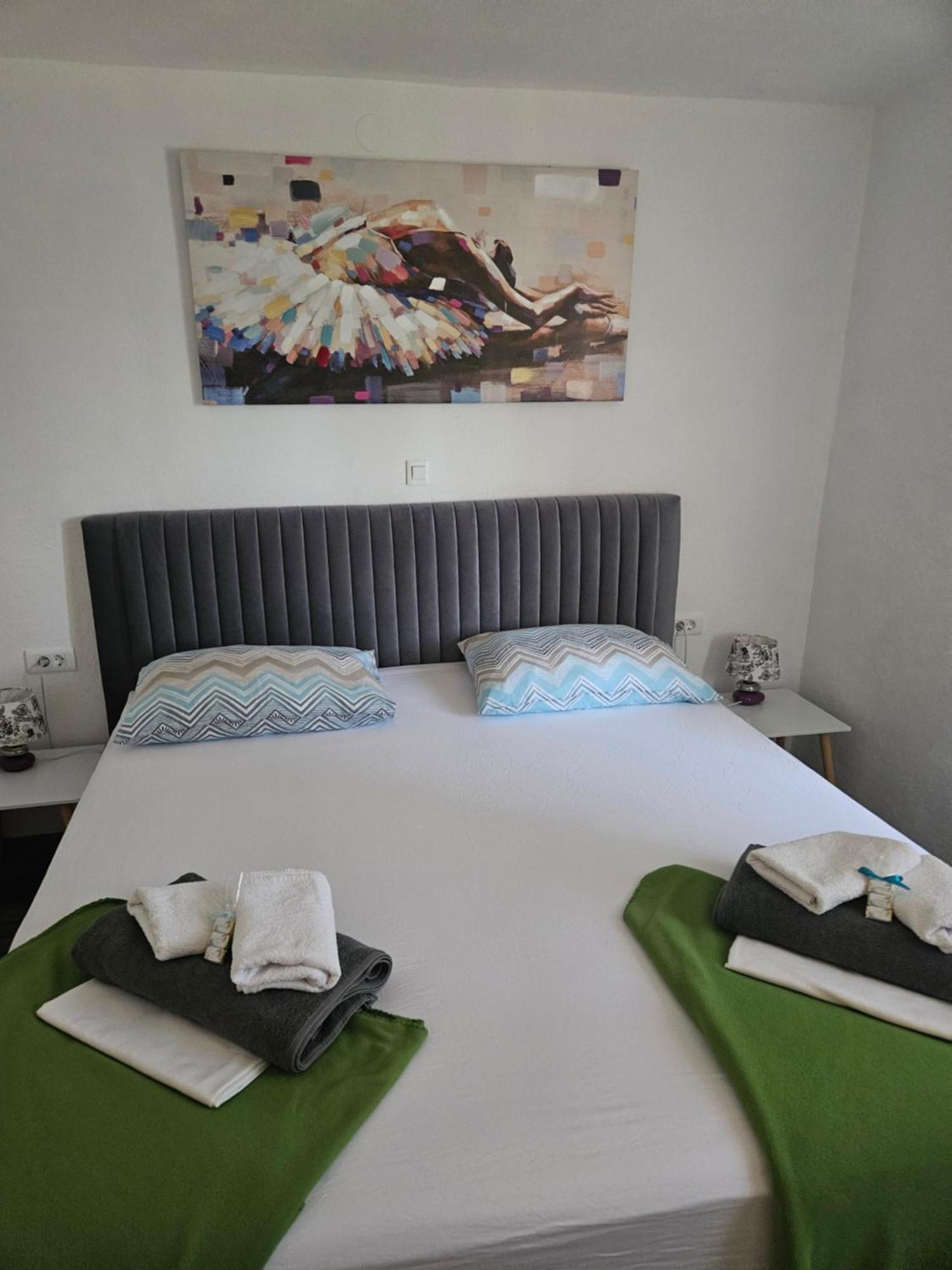 Apartman Koko With Private Jacuzzi Makarska Ngoại thất bức ảnh