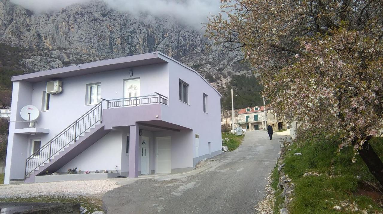 Apartman Koko With Private Jacuzzi Makarska Ngoại thất bức ảnh